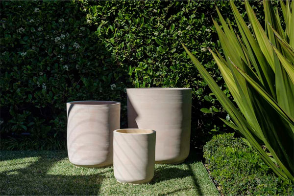 hand-thrown-cylindrical-pots-from-garden-life hand-thrown-cylindrical-pots-from-garden-life