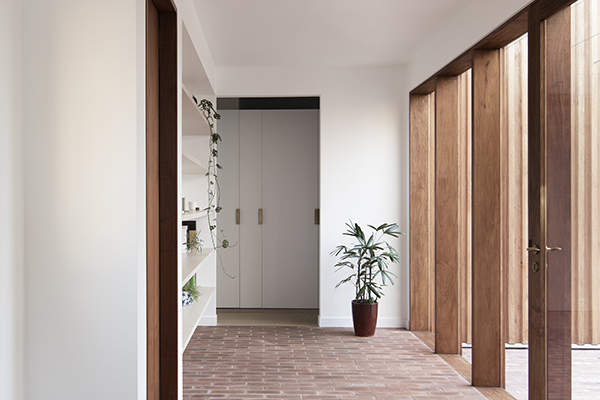 p1401-three-piece-house-internal-trias_0017 p1401-three-piece-house-internal-trias_0017